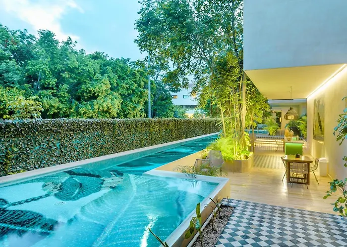 205 Perfect Location 3 Bedrooms Apartment