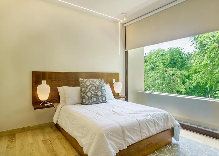 Apartment 205 Perfect Location 3 Bedrooms