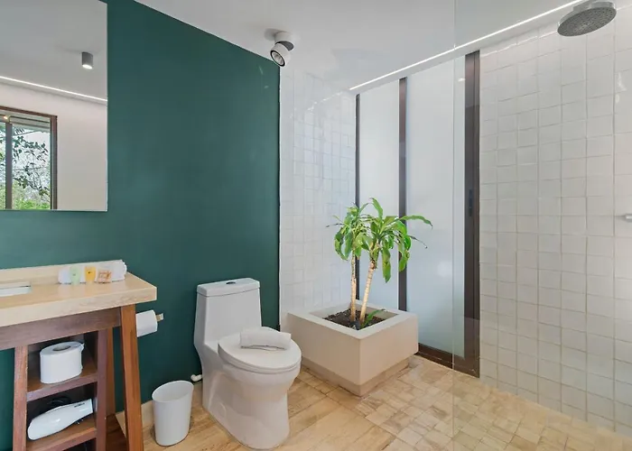 Apartment 205 Perfect Location 3 Bedrooms